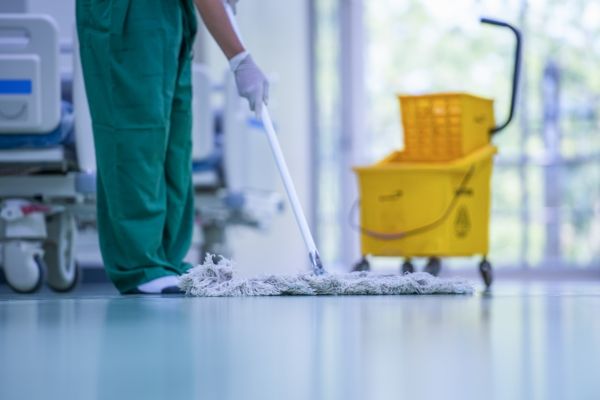 無塵室週期性清潔