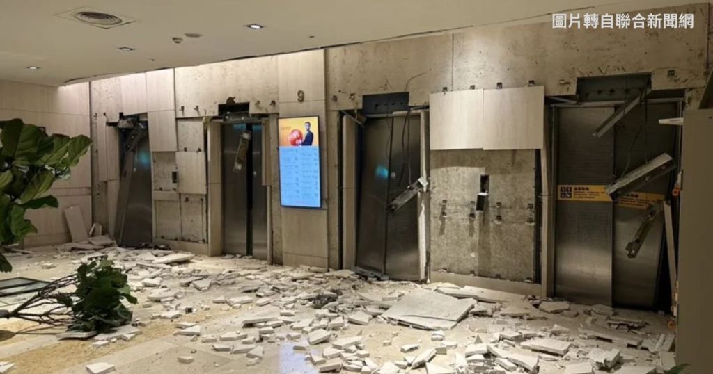 台中新光三越氣爆內部